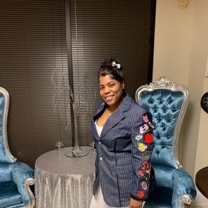 Meet your Posher, Karlyahatta